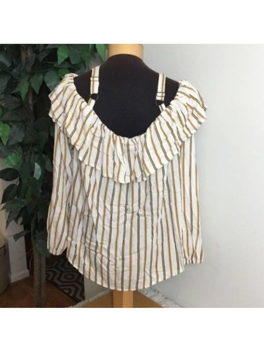 Maurices Striped Ruffle Button-Front Off-Shoulder Top NWT Size Small - Picture 7 of 12